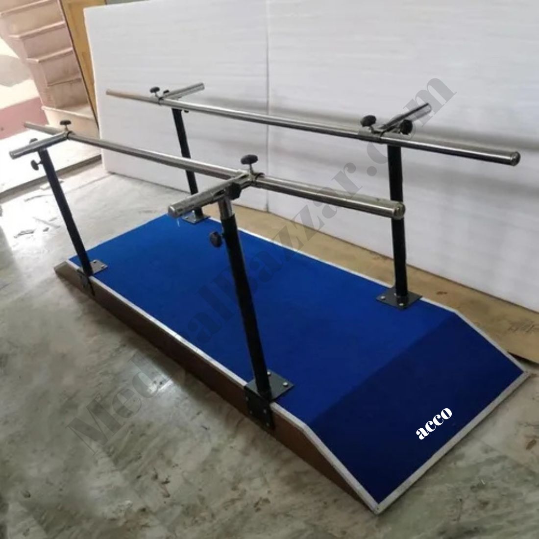 acco Parallel Walking Bar with Platform