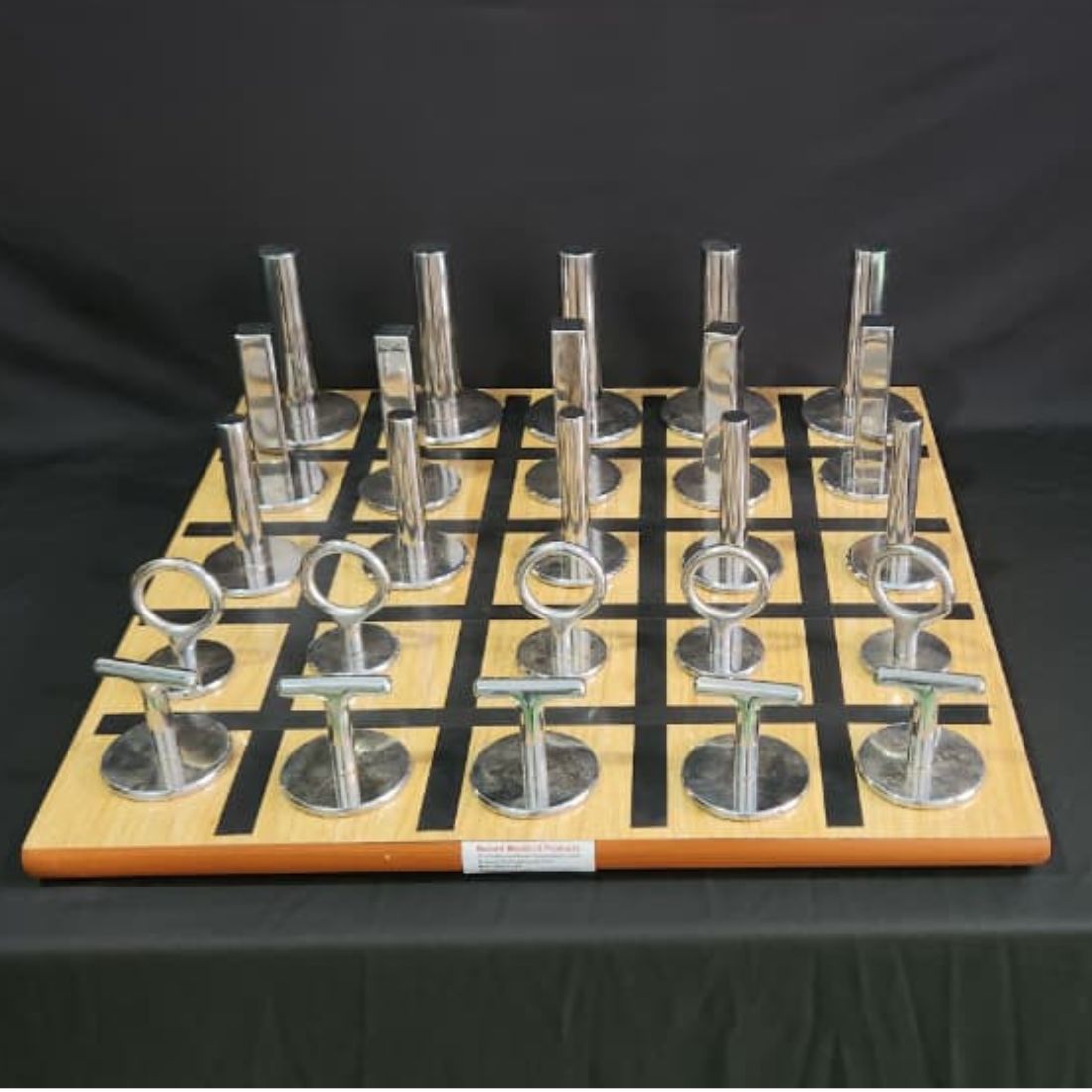 acco Magnetic peg board 25 pegs with diff grip holds