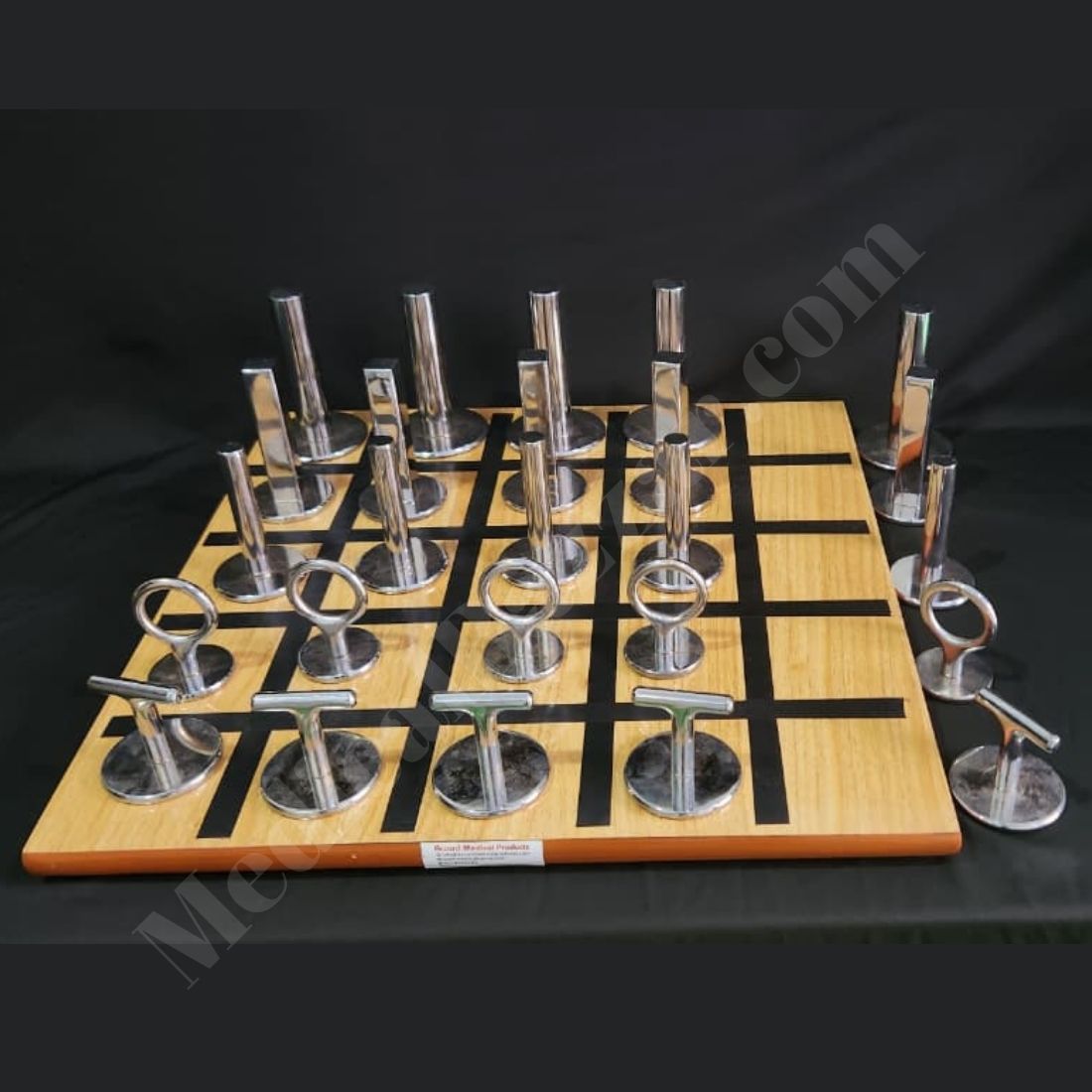 acco Magnetic peg board 25 pegs with diff grip holds